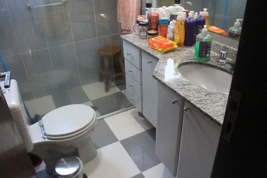Banheiro de apartamento à venda com 3 quartos, 92m² em Santo Antônio, São Caetano do Sul