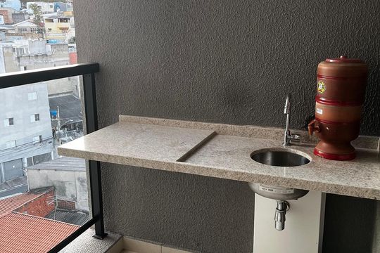 Área de serviço de kitnet/studio para alugar com 1 quarto, 39m² em Km 18, Osasco