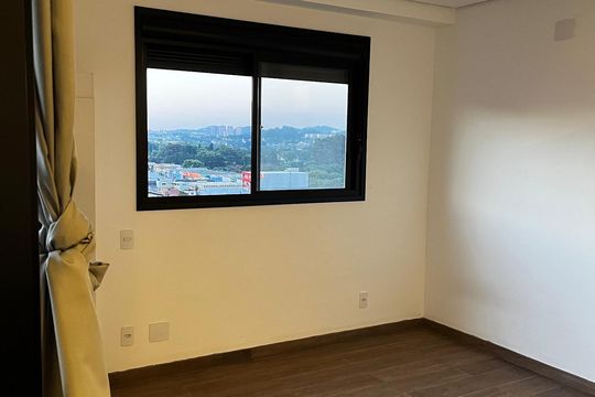 Quarto de kitnet/studio para alugar com 1 quarto, 39m² em Km 18, Osasco