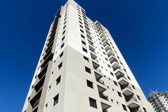 Fachada do bloco de apartamento para alugar com 1 quarto, 30m² em Centro, Osasco