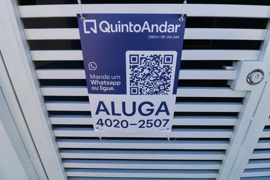 Fachada de casa para alugar com 3 quartos, 125m² em Parque Colonial, São Paulo