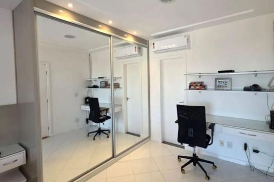 Casa de Condomínio para alugar com 3 quartos, 200m² em Jardim Placaford, Salvador