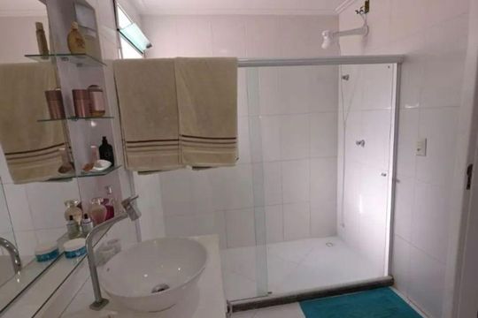 Casa de Condomínio para alugar com 3 quartos, 200m² em Jardim Placaford, Salvador