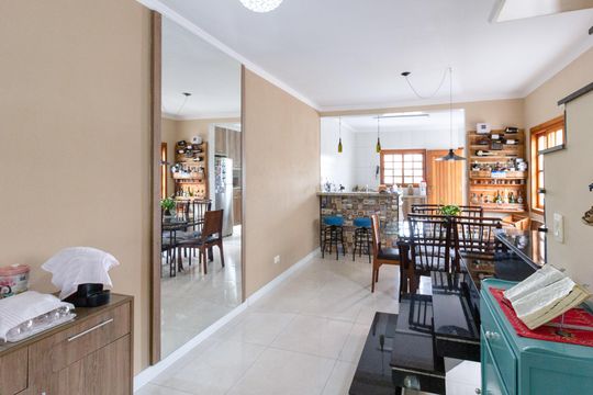 Casa à venda com 3 quartos, 260m² em Guarulhos, Guarulhos