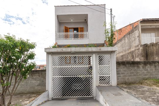 Casa à venda com 3 quartos, 260m² em Guarulhos, Guarulhos