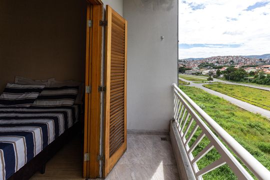 Casa à venda com 3 quartos, 260m² em Guarulhos, Guarulhos