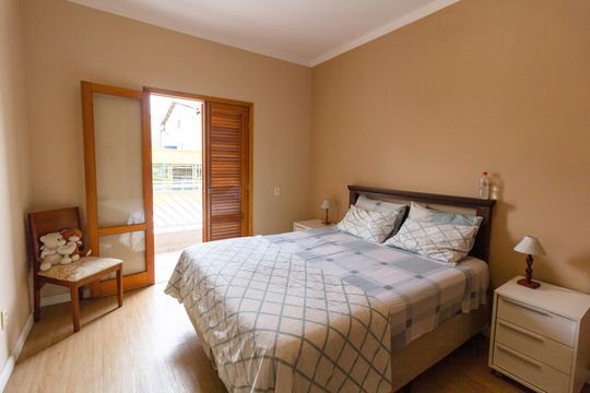 Casa à venda com 3 quartos, 260m² em Guarulhos, Guarulhos