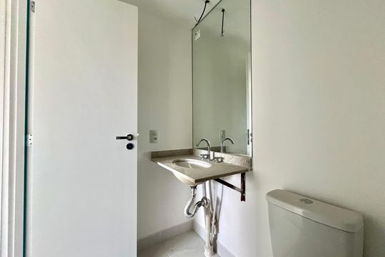 Banheiro da Suíte de apartamento para alugar com 1 quarto, 28m² em Jardim Prudência, São Paulo