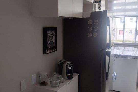 Cozinha de apartamento para alugar com 2 quartos, 43m² em Centro, Ribeirão das Neves