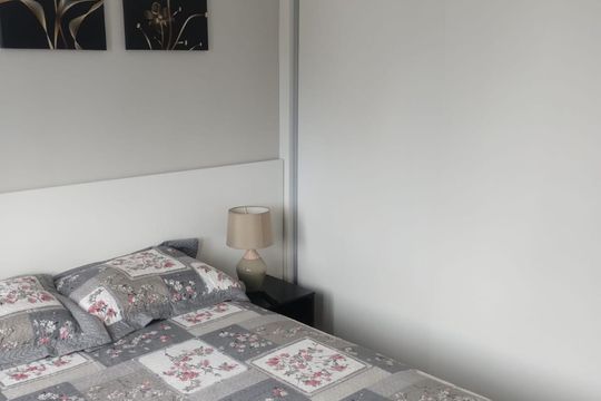 Quarto de apartamento para alugar com 2 quartos, 43m² em Centro, Ribeirão das Neves