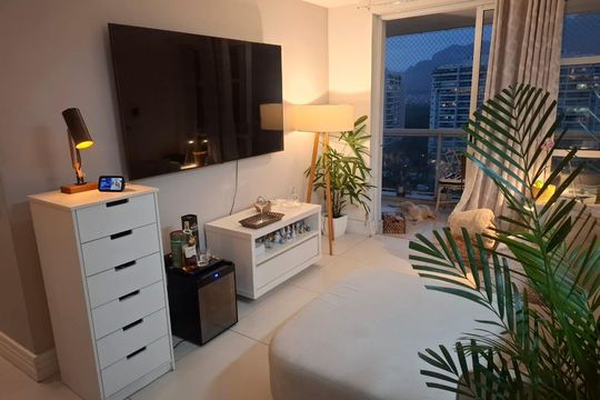Quarto de apartamento para alugar com 2 quartos, 73m² em Barra da Tijuca, Rio de Janeiro
