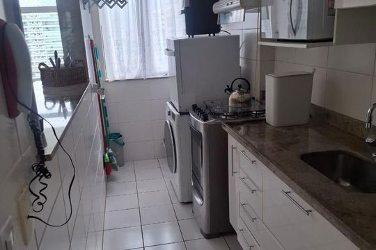 Cozinha de apartamento para alugar com 2 quartos, 73m² em Barra da Tijuca, Rio de Janeiro
