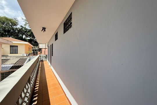 Casa à venda com 4 quartos, 254m² em Indianópolis, São Paulo