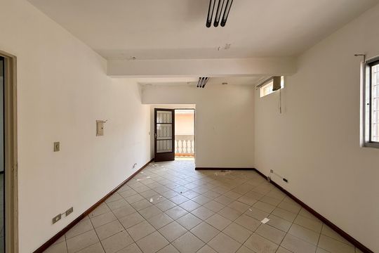 Casa à venda com 4 quartos, 254m² em Indianópolis, São Paulo
