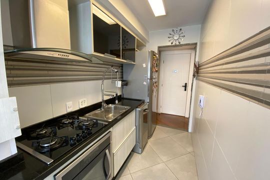 Cozinha de apartamento à venda com 2 quartos, 144m² em Vila Carrão, São Paulo