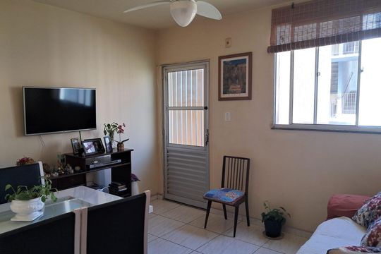 Apartamento para alugar com 2 quartos, 70m² em Santa Cruz, Rio de Janeiro