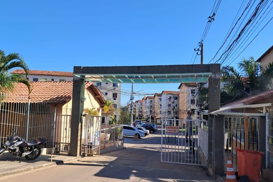 Fachada de apartamento para alugar com 2 quartos, 70m² em Santa Cruz, Rio de Janeiro