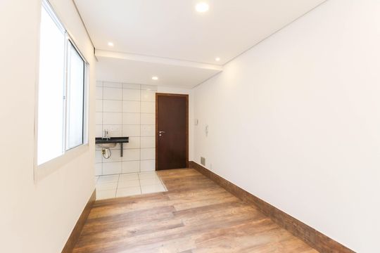 Sala de apartamento para alugar com 2 quartos, 38m² em Jardim Etelvina, São Paulo