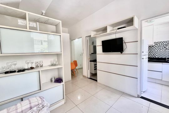 Sala  de apartamento à venda com 1 quarto, 28m² em Ipanema, Rio de Janeiro