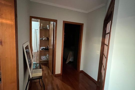 Casa à venda com 3 quartos, 355m² em Quitaúna, Osasco