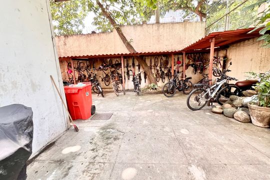 AREA COMUM - BICILETARIO de apartamento à venda com 3 quartos, 100m² em Leblon, Rio de Janeiro