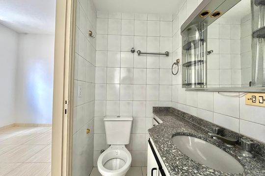 Banheiro da Suíte 1 de apartamento à venda com 4 quartos, 159m² em Vila da Saúde, São Paulo