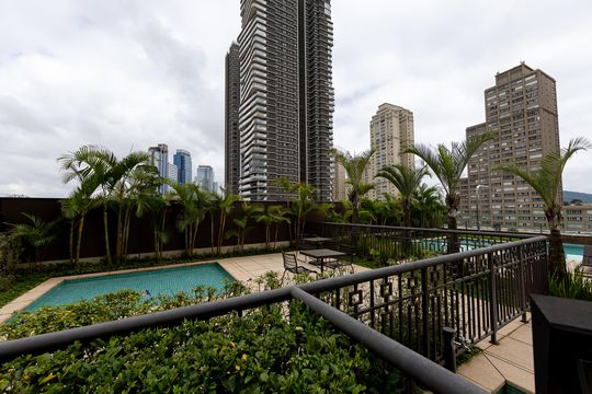 Área comum - Piscina de apartamento à venda com 3 quartos, 278m² em Alphaville Empresarial, Barueri