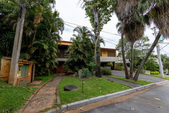Fachada da Casa de casa à venda com 4 quartos, 954m² em Alphaville Residencial Um, Barueri