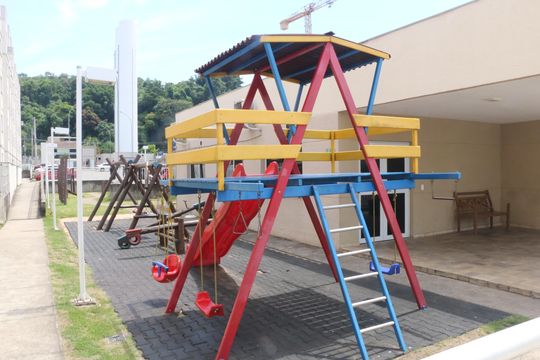 Playground de apartamento para alugar com 2 quartos, 49m² em Ponto Chic, Nova Iguaçu
