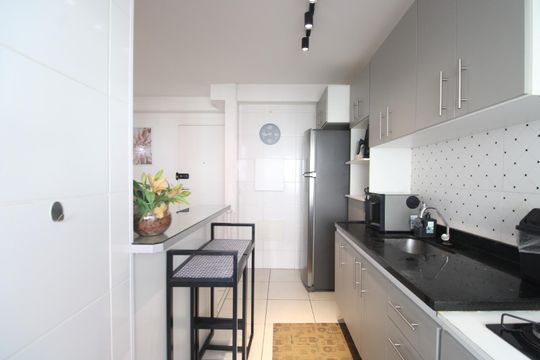 Cozinha  de apartamento à venda com 2 quartos, 61m² em Jacarepaguá, Rio de Janeiro