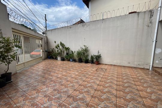 Garagem de casa para alugar com 6 quartos, 280m² em Jardim Esmeralda, São Paulo