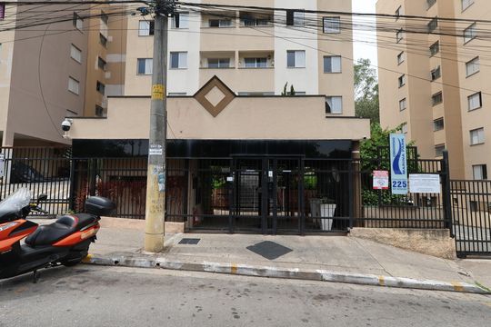 Portaria de apartamento para alugar com 3 quartos, 55m² em Jardim Santa Emilia, São Paulo