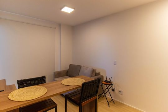 Sala/Cozinha de kitnet/studio à venda com 1 quarto, 40m² em Ingá, Niterói