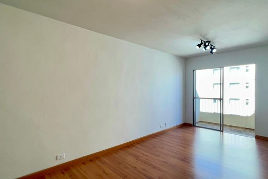 Sala de apartamento à venda com 3 quartos, 71m² em Pinheiros, São Paulo