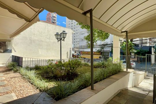 Entrada de apartamento à venda com 3 quartos, 71m² em Pinheiros, São Paulo
