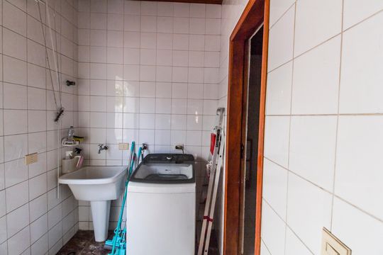 Área de Serviço de casa de condomínio à venda com 4 quartos, 410m² em  Alphaville, Santana de Parnaíba
