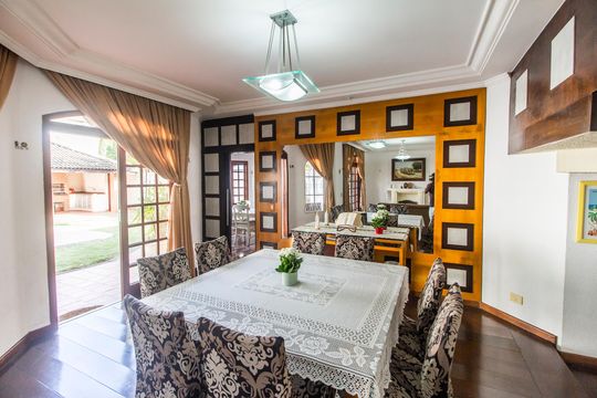 Sala de casa de condomínio à venda com 4 quartos, 410m² em  Alphaville, Santana de Parnaíba