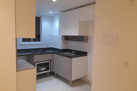 Cozinha de apartamento à venda com 2 quartos, 34m² em Lapa, São Paulo