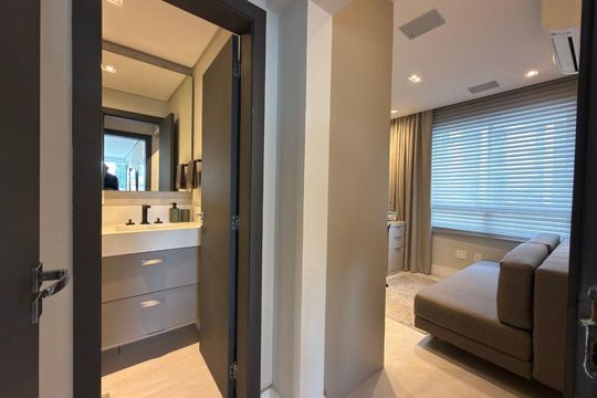 Apartamento à venda com 2 quartos, 88m² em Empresarial 18 do Forte, Barueri