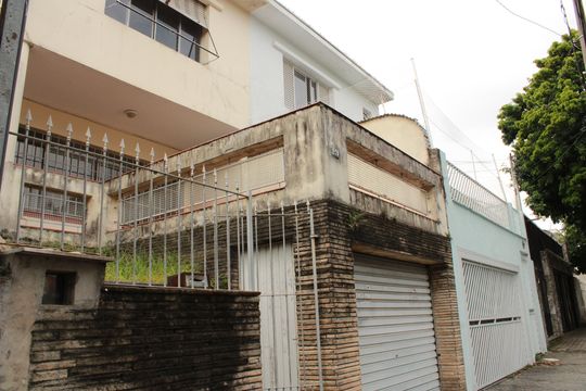 Fachada de casa à venda com 3 quartos, 195m² em Jardim da Gloria, São Paulo