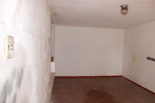 Garagem de casa à venda com 3 quartos, 195m² em Jardim da Gloria, São Paulo