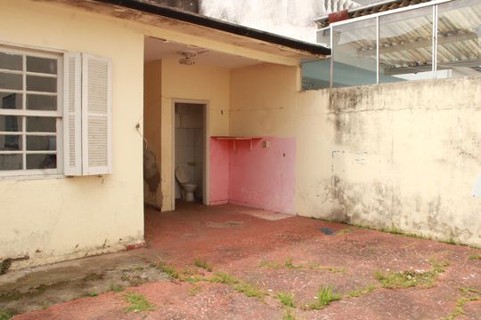 Quintal de casa à venda com 3 quartos, 195m² em Jardim da Gloria, São Paulo