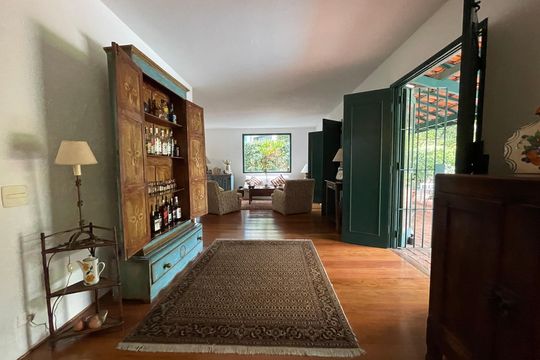 Sala de casa à venda com 4 quartos, 432m² em Butantã, São Paulo