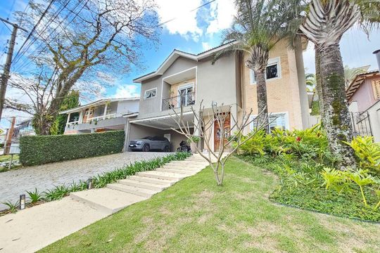Casa à venda com 4 quartos, 350m² em Residencial Dez (Alphaville), Santana de Parnaíba