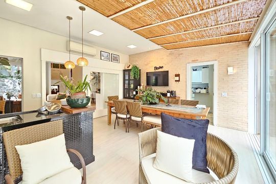 Casa à venda com 4 quartos, 350m² em Residencial Dez (Alphaville), Santana de Parnaíba