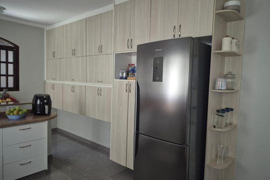 Cozinha de casa à venda com 3 quartos, 159m² em Jardim Ipanema(zona Leste), São Paulo