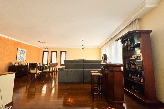 Casa à venda com 3 quartos, 287m² em Residencial Quatro (Alphaville), Santana de Parnaíba