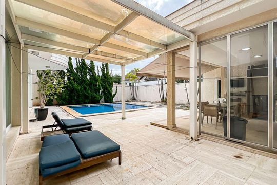 Casa à venda com 5 quartos, 540m² em Condomínio Melville (Tamboré), Santana de Parnaíba