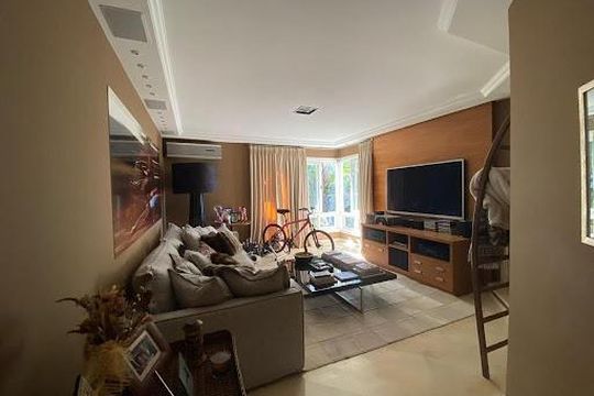 Casa à venda com 4 quartos, 586m² em Tamboré, Barueri