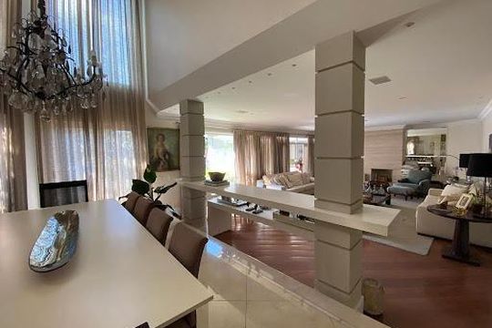 Casa à venda com 4 quartos, 586m² em Tamboré, Barueri